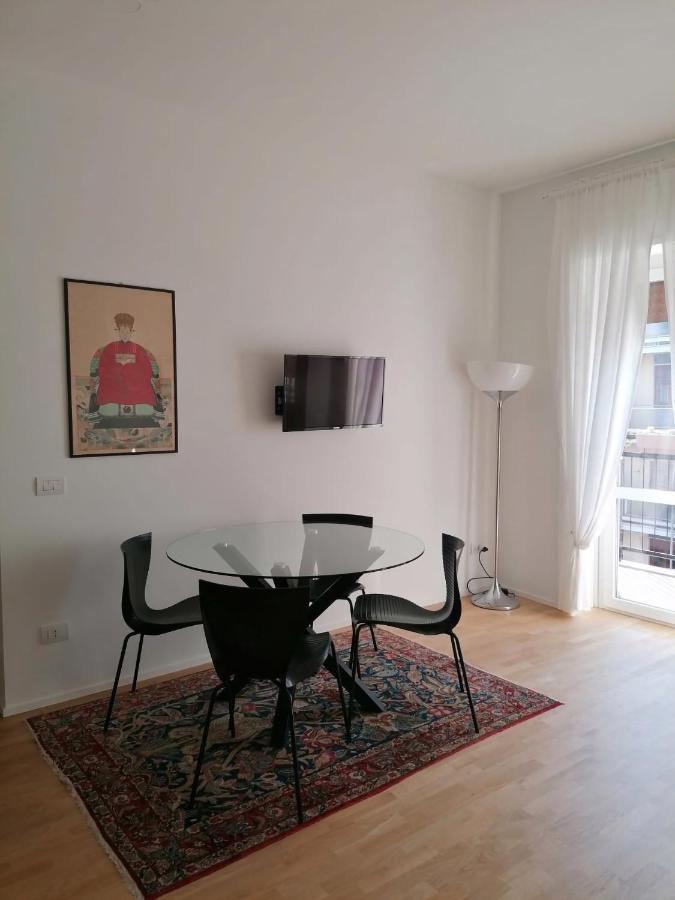 La Chicca Di Plinio Apartment Милано Екстериор снимка