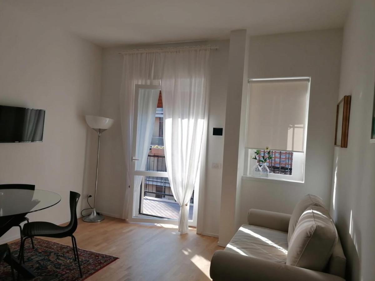 La Chicca Di Plinio Apartment Милано Екстериор снимка